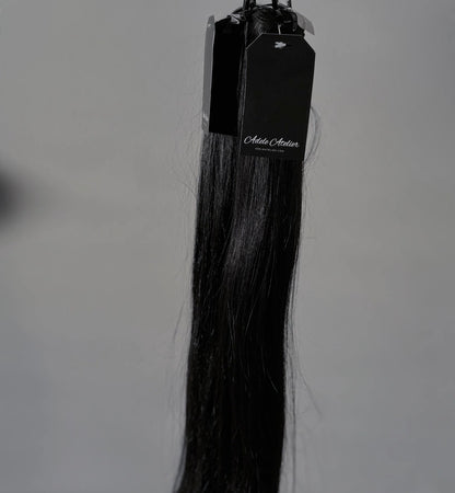 Straight raw hair bundles by Adelé Atelier