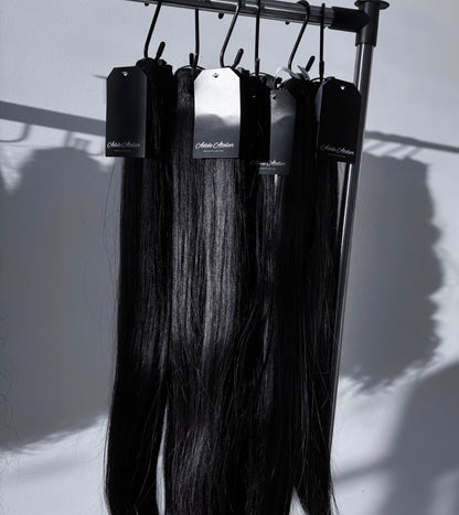 Straight raw hair bundles by Adelé Atelier